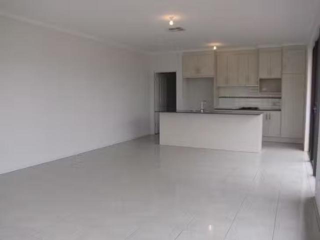 Deal! 36 Florence Avenue, Blair Athol, SA 5084