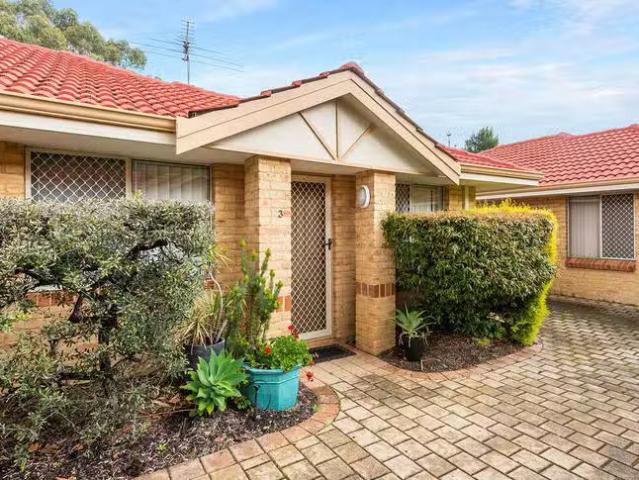 Unique 3/6 Groves Avenue, Attadale, WA 6156