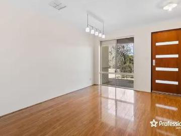 Deal! 37 Millot Vista, Caversham, WA 6055