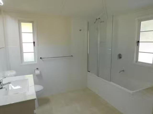 Unique 37 First Avenue, Railway Estate, QLD 4810