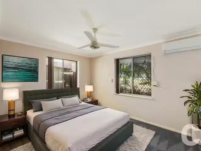 Just in! 37 Kemmish Avenue, Parmelia, WA 6167