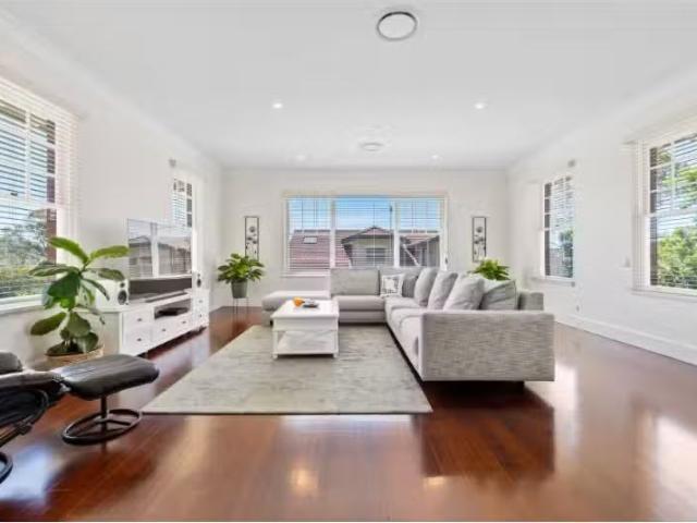 Charming 37 Trafalgar Avenue, Roseville House for rent Listed.
