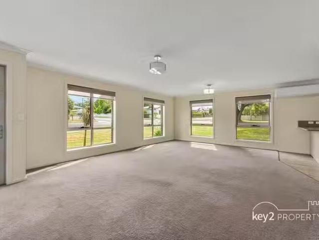 Just in! 37 West Barrack Street, Deloraine, TAS 7304