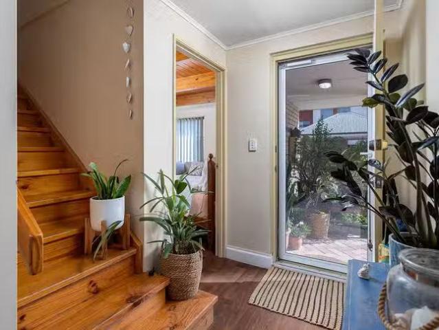 Unique 38/10 Resort Drive, Dunsborough, WA 6281