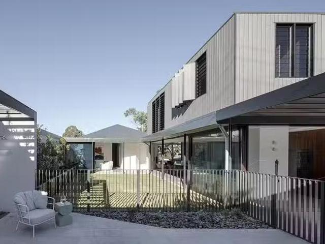 Just in! 38 Charteris Street, Paddington, QLD 4064