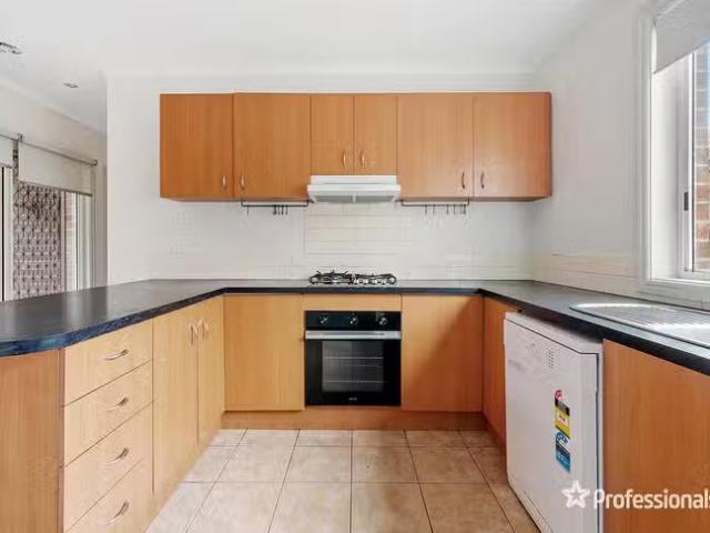 Unique 38A Bungarim Wynd, Sydenham, VIC 3037