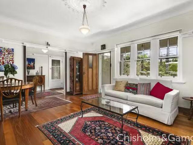 Nice 3/8A partens Street, Elwood, VIC 3184
