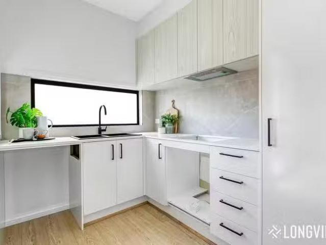 Cheap 3/98 Summerhill Road, Reservoir, VIC 3073