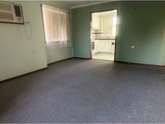 Nice 39 Maclean Street, Cessnock House for rent Listed by Tin.