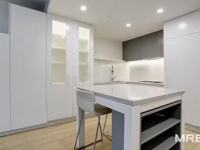 Deal! 304/1 Dyer Street, Richmond VIC 3121