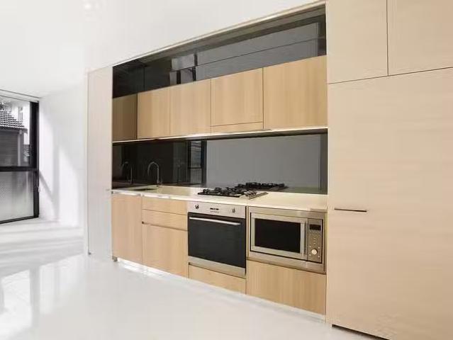 Unique 307/211 Pacific Highway, North Sydney, NSW 2060
