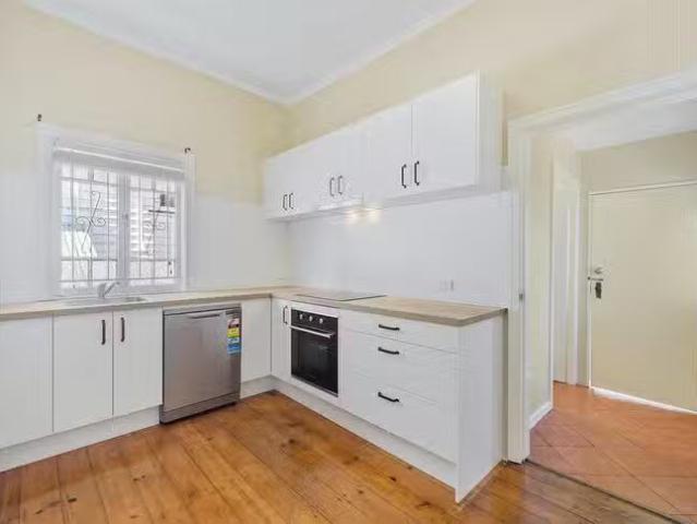 For Rent! 30 Goulburn Street, Gordon Park, QLD 4031