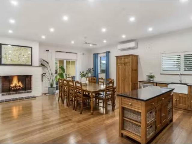 Just in! 30 Telarah Street, Telarah House for rent Listed by.