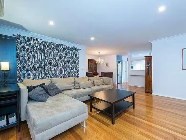 Charming 3/111 Swansea Street, East Victoria Park, WA 6101