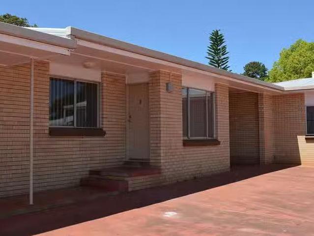 Cozy 3/12 Morton Street, South Toowoomba, QLD 4350