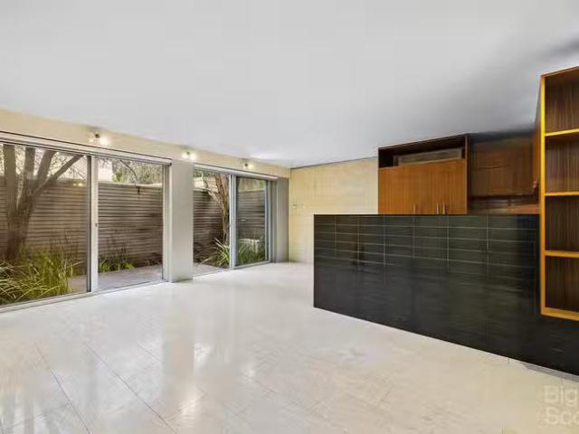 Rental! 312A Canterbury Road, St Kilda West, VIC 3182