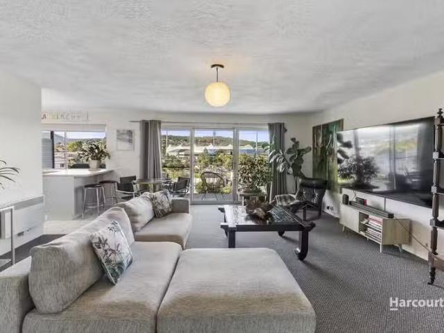 Nice 3/17 Chapman Street, BELLERIVE, TAS 7018 Apartment for.