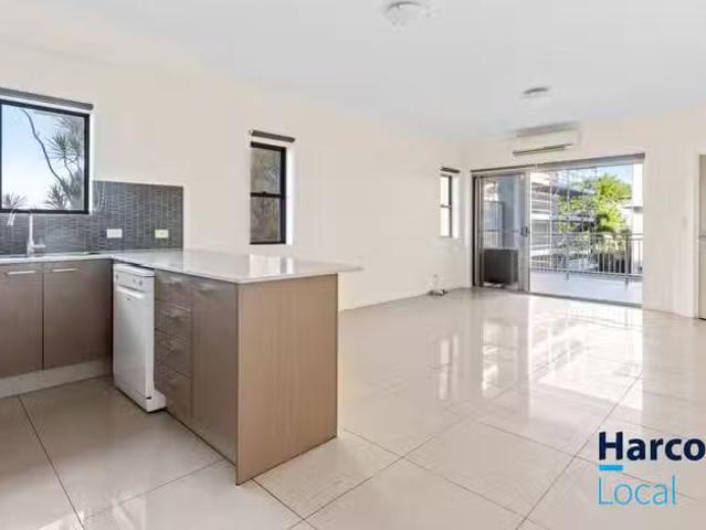 Just in! 3/17 Donkin Street, NUNDAH, QLD 4012 Apartment for.