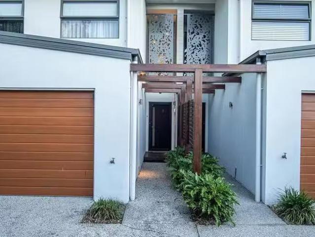 Rental! 3/14 Sapphire Place, Elanora, QLD 4221
