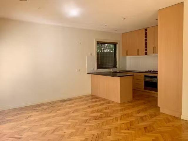 New 3/15 Rialton Avenue, Blackburn North VIC 3130