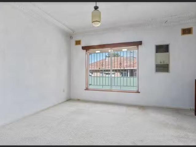 Cozy 31 Byrnes. Street, North Parramatta House for rent Liste.