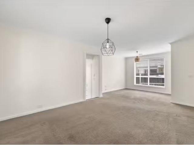 Charming 31 Bieundurry Street, Bonner House for rent Listed b.