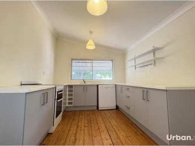 Just in! 31 Bridge Street, Cessnock House for rent Listed by.