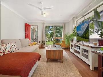 Deal! 31 Cawdor Street, Arana Hills, QLD 4054
