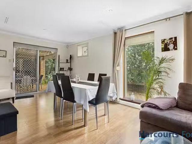 Cozy 31 Lowannaa Road, Martin, WA 6110