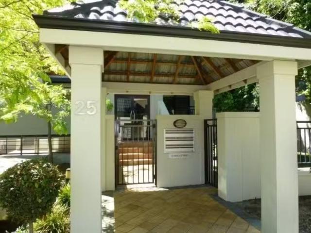 Charming 3/25 Hardy Street, South Perth House for rent Listed.
