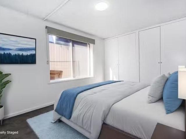 Just in! 3/30 Sandown Road, Ascot Vale VIC 3032