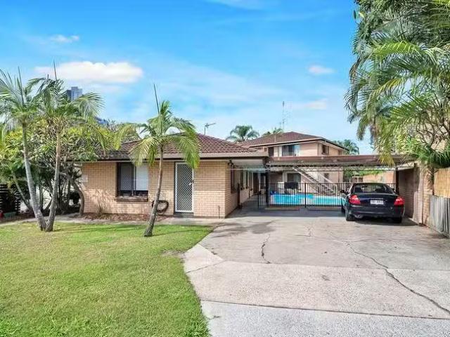 For Rent! 3/31 Thomas Drive, Surfers Paradise, QLD 4217