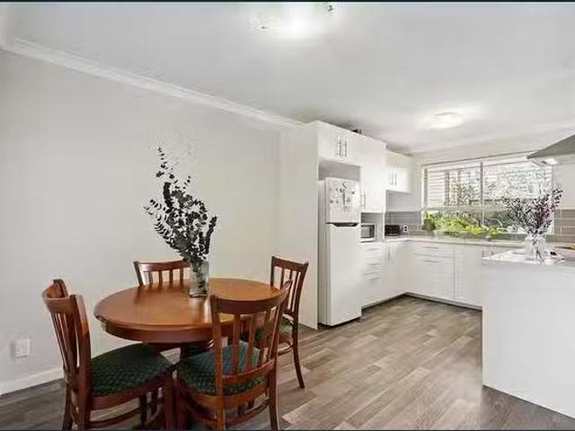 Deal! 3/31 Harris Street, Bicton, WA 6157