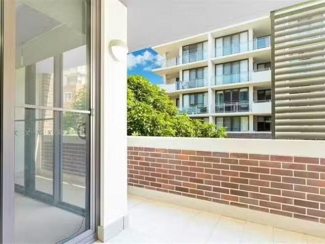 Cheap 332/43 Amalfi Drive, Wentworth Point, NSW 2127