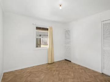 Just in! 3/34 Taylor Street, Woolloongabba Apartment for rent.