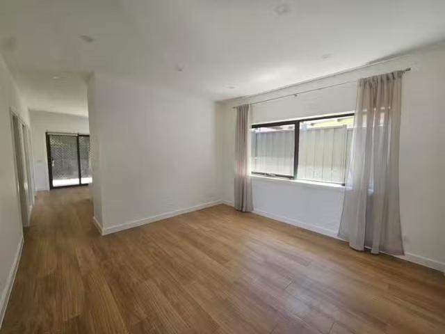 Nice 3/39 Davies Street, Hadfield VIC 3046