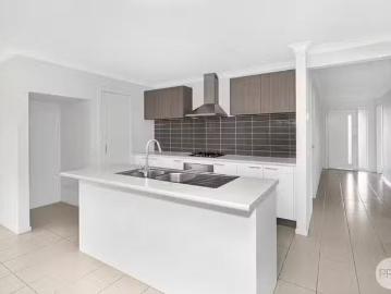 Cozy 33 Auburn Drive, Smythes Creek, VIC 3351