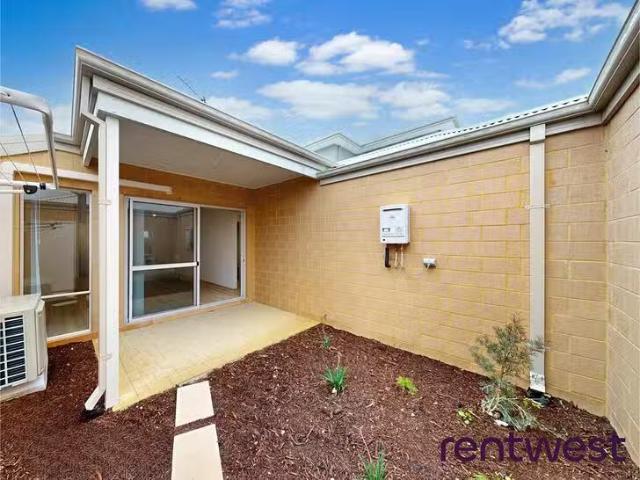 Nice 33 Cowaramup Loop, Two Rocks, WA 6037