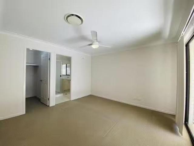 Cozy 33 Philong Street, Doolandella, QLD 4077