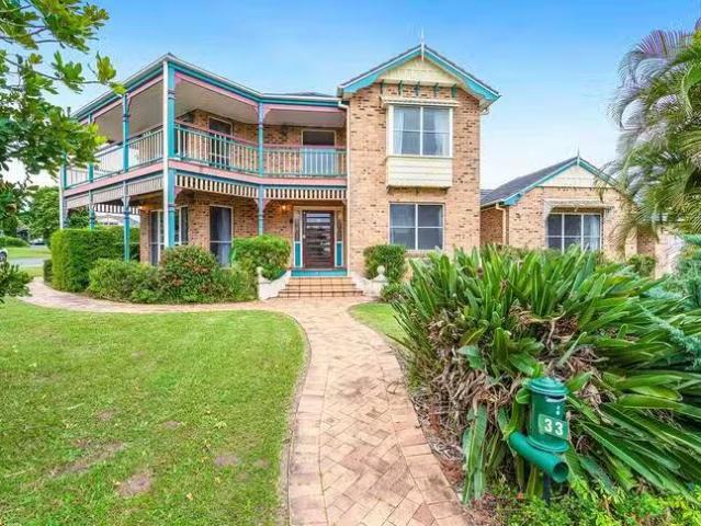 Charming 33 Winchcombe Avenue, Murrumba Downs, QLD 4503