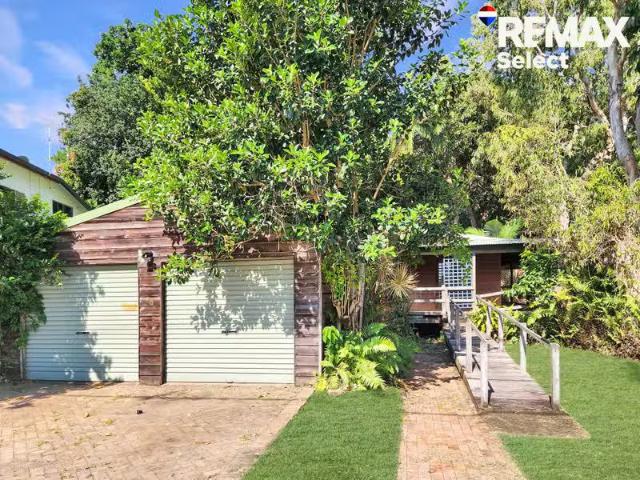 Nice 33a Ocean Avenue, Slade Point QLD 4740