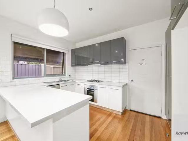 Cozy 33B Links Street, Sunshine West, VIC 3020
