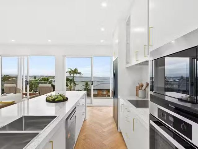 Nice 3 Cathedral Rocks Avenue, Kiama Downs, NSW 2533