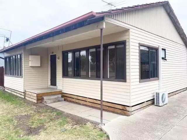 Just in! 3 Antwerp Street, DALLAS, VIC 3047 House for Rent