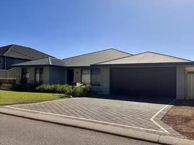 Cozy 3 Ada Wynd, Wandina, WA 6530