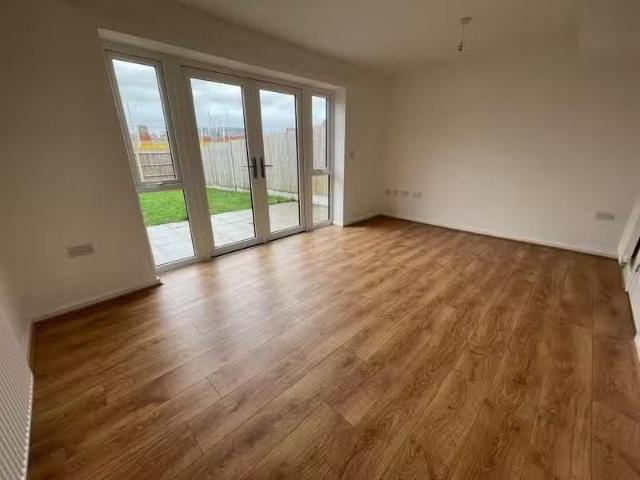 Cozy 3 bedroom terraced house for rent in Faversham Way, Birke.