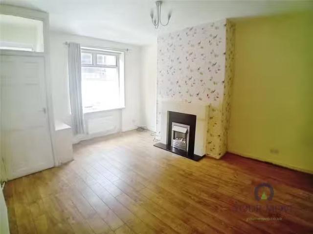 New 3 bedroom terraced house for rent in Phethean Street, Farn.