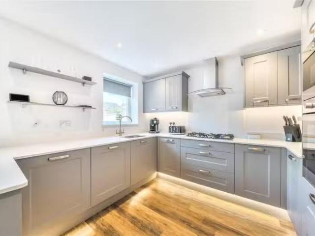 Just in! 3 bedroom detached house for rent in Marleigh Road, B.