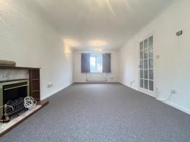 Charming 3 bedroom detached house for rent in Sherdmore Croft.