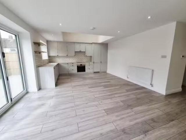 Charming 3 bedroom house for rent in West Riding, Bricket Wood.